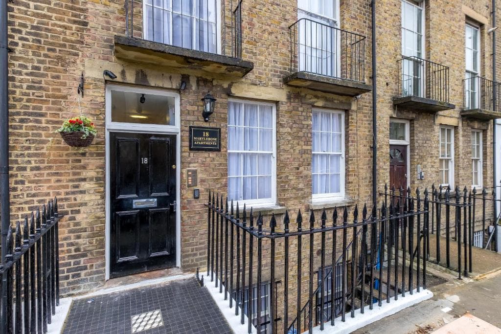Marylebone Apartments brick terrace